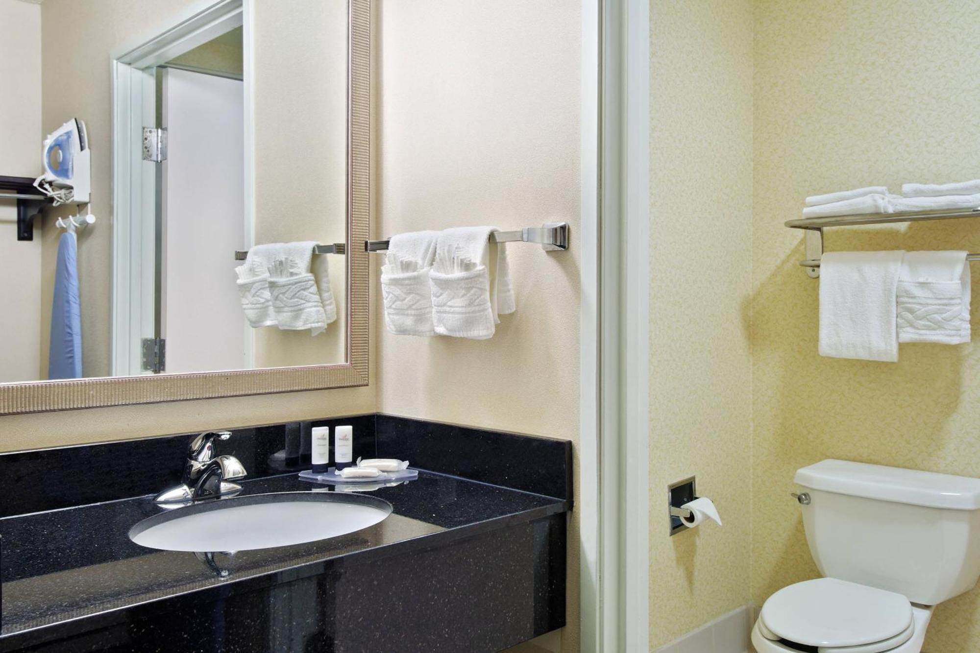 Fairfield Inn And Suites By Marriott Tampa Brandon Exterior photo