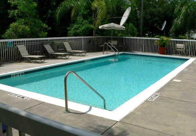 Fairfield Inn And Suites By Marriott Tampa Brandon Exterior photo